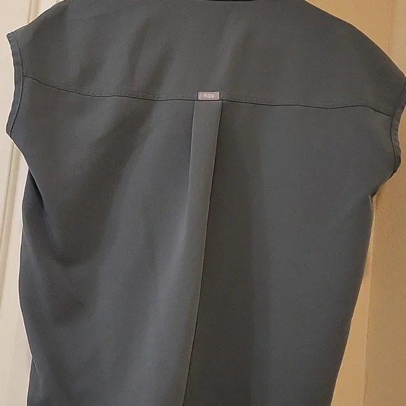 Figs Technical Collection Bonsai Rafaela Scrub Top Size Xs - Picture 4 of 4